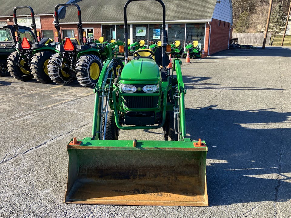 John Deere 2320