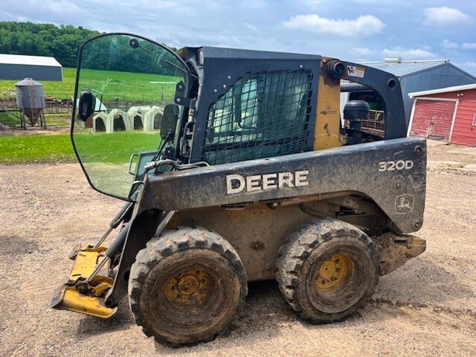 John Deere 320D