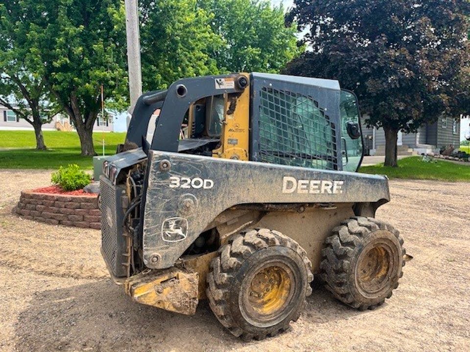 John Deere 320D