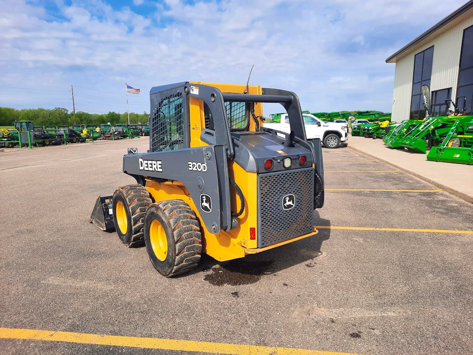 John Deere 320D