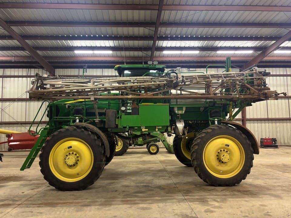 John Deere 4830