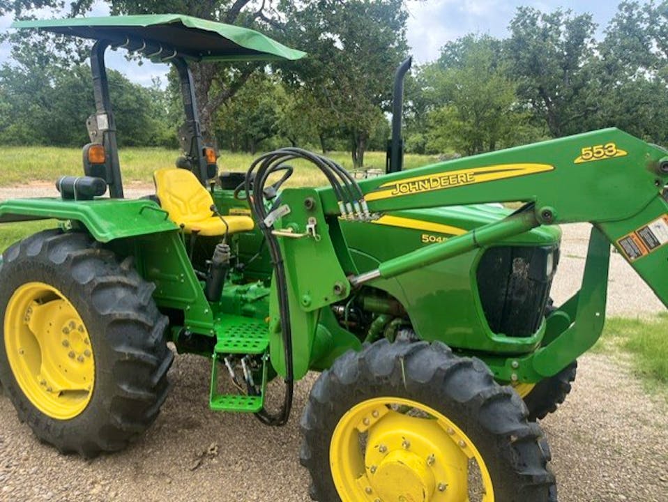 John Deere 5045E
