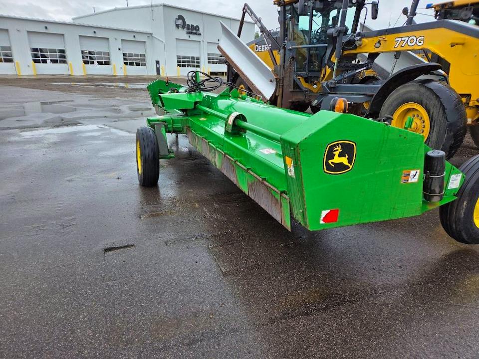 John Deere 520