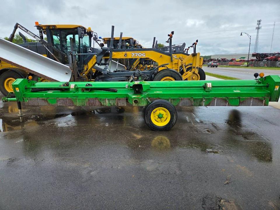 John Deere 520