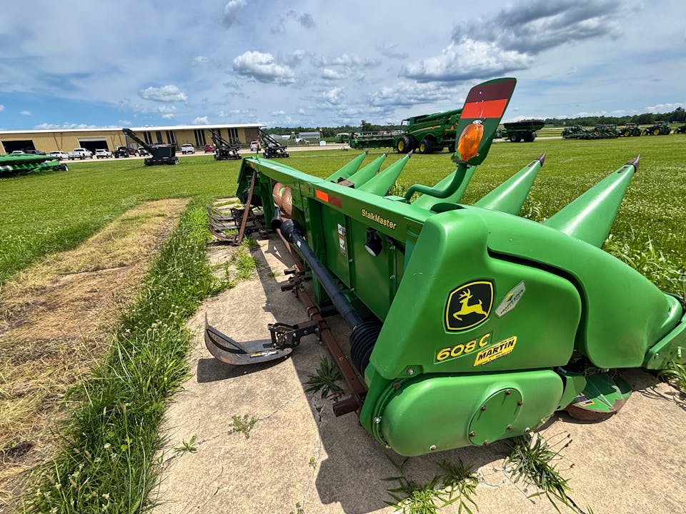 John Deere 608C
