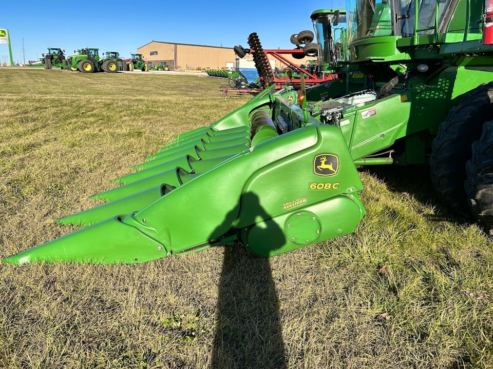 John Deere 608C