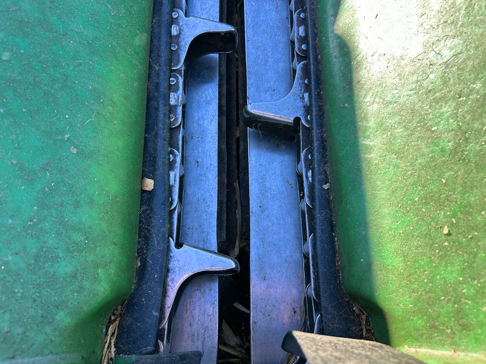 John Deere 608C