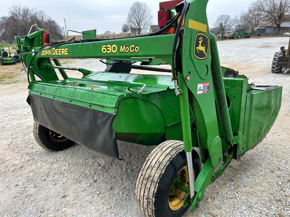 John Deere 630