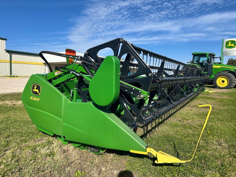 John Deere 630F