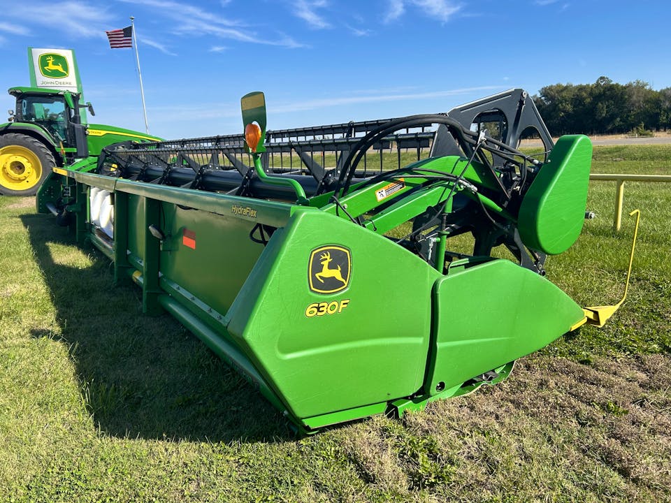 John Deere 630F