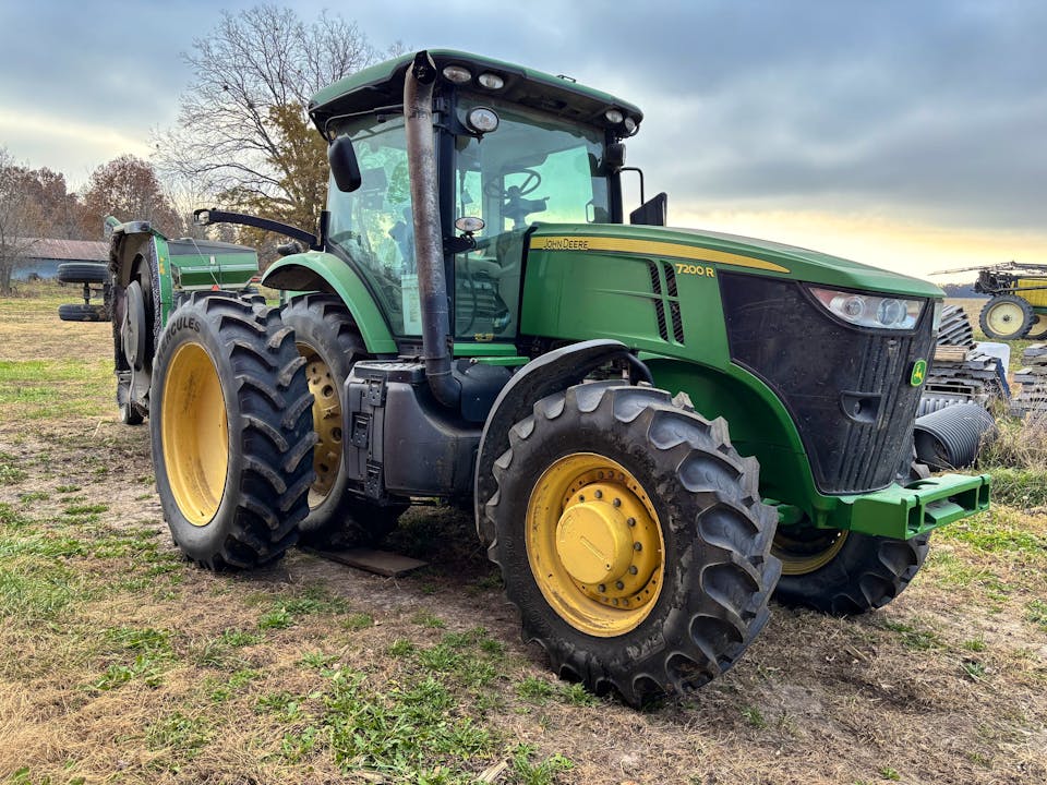 John Deere 7200R