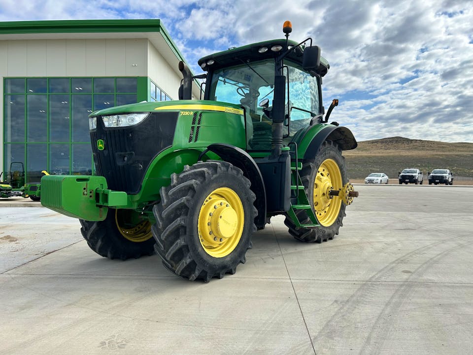 John Deere 7230R