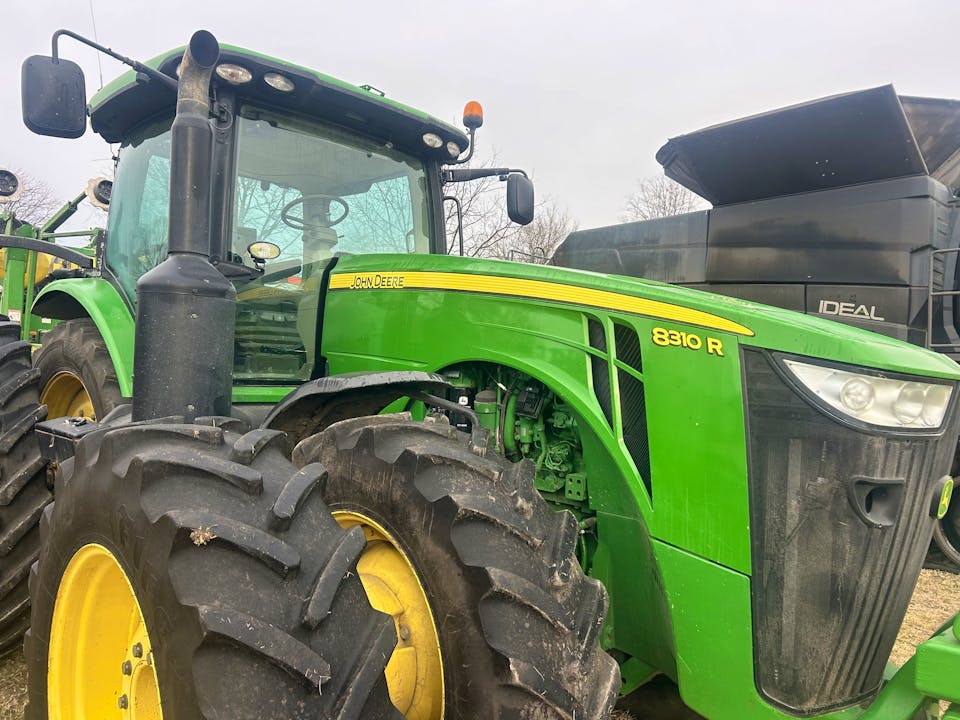John Deere 8310R