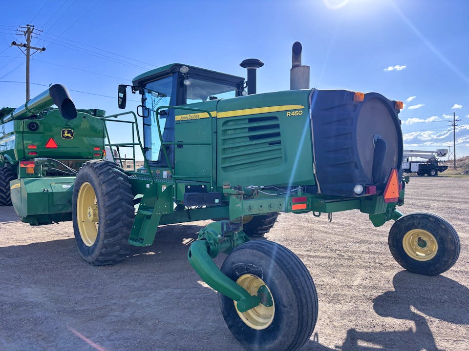 John Deere R450