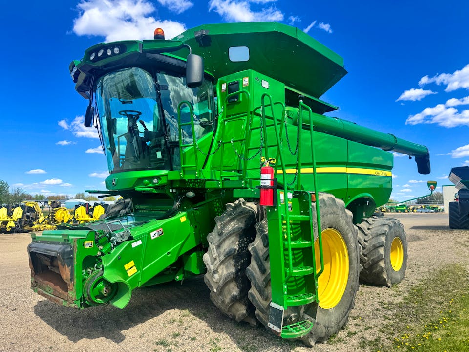 John Deere S680
