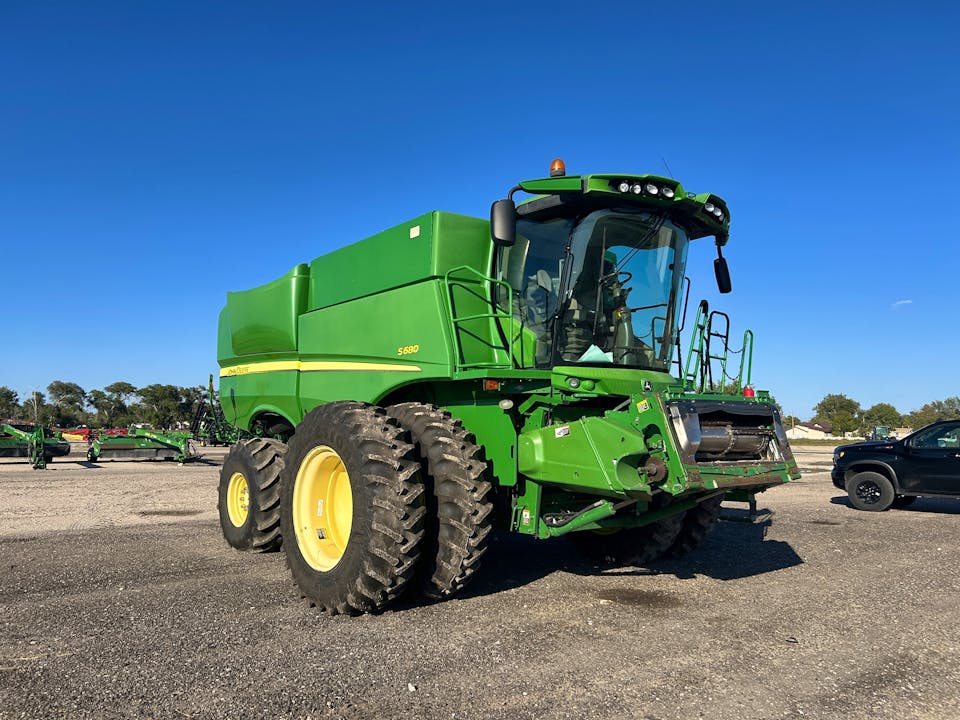 John Deere S680