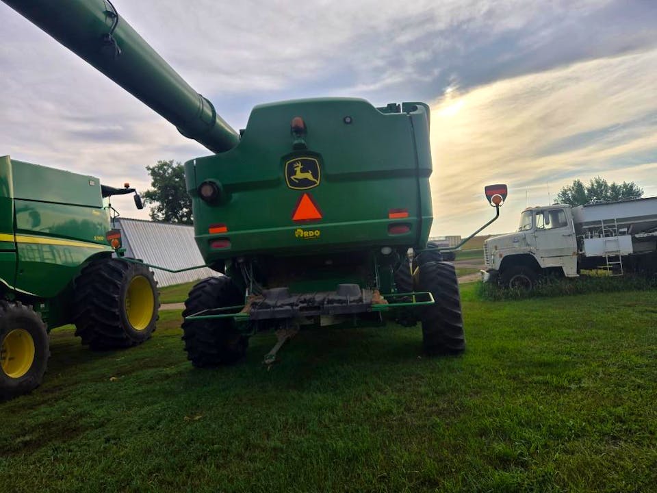 John Deere S680