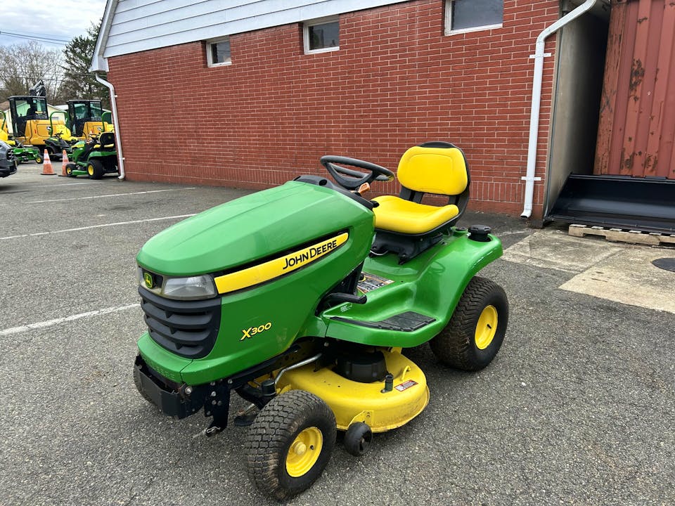 John Deere X300