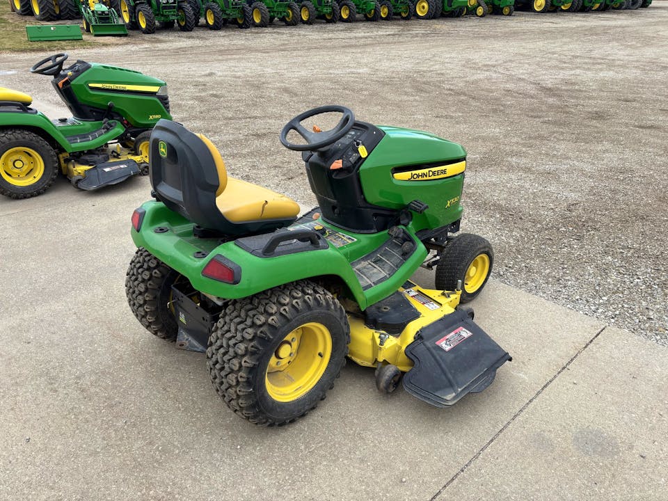John Deere X530