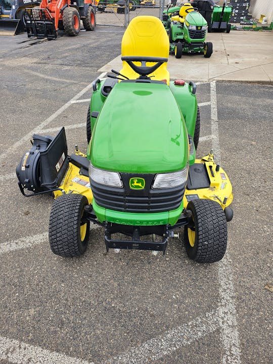 John Deere X740