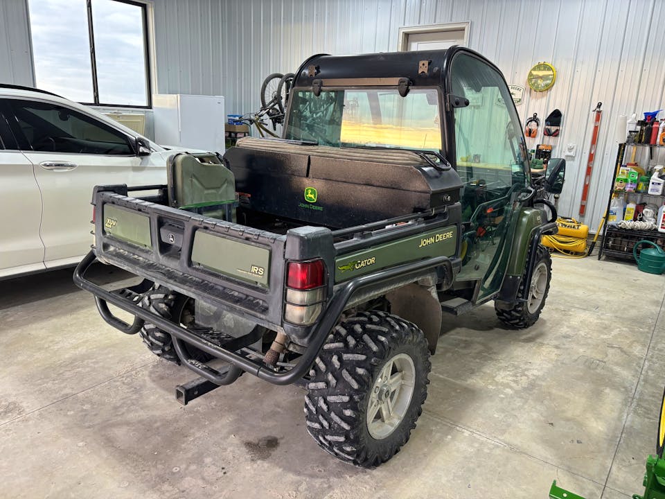 John Deere XUV825I OLIVE