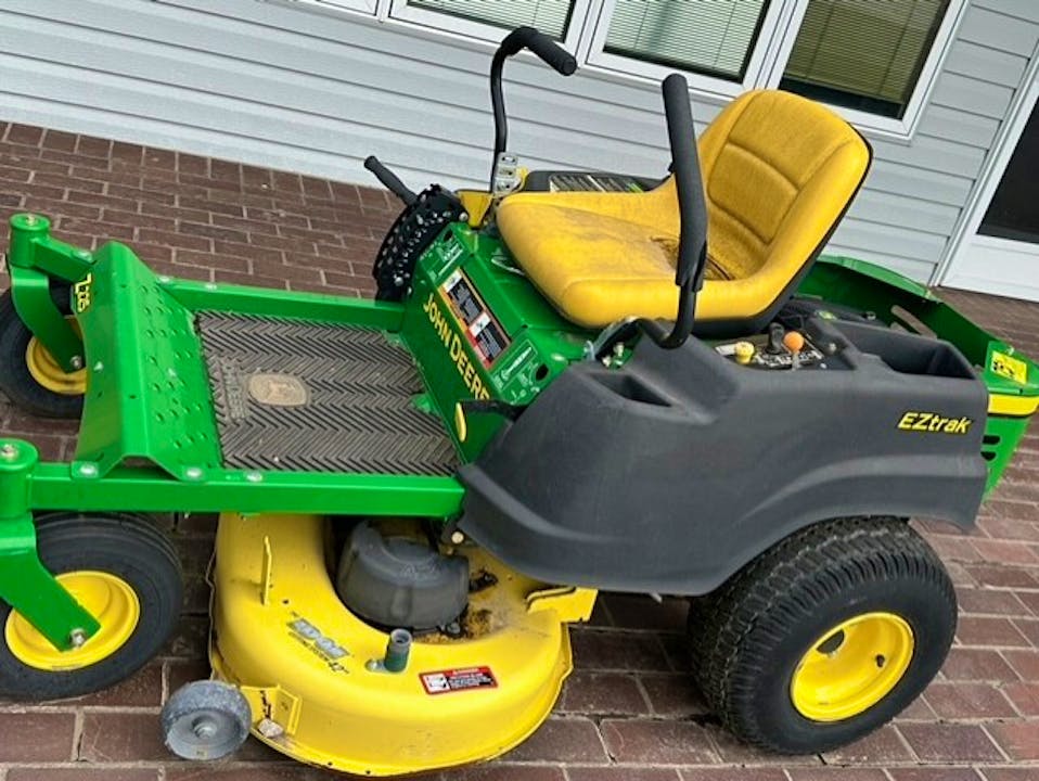 John Deere Z225