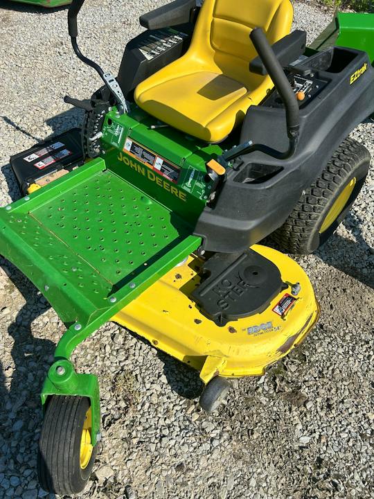 John Deere Z425