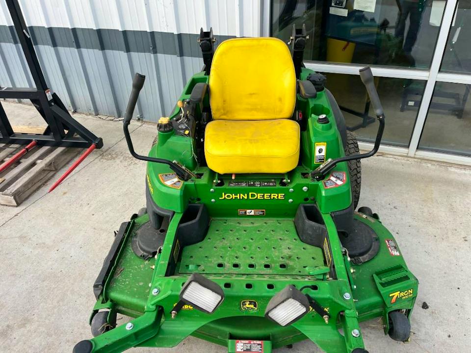 John Deere Z930A