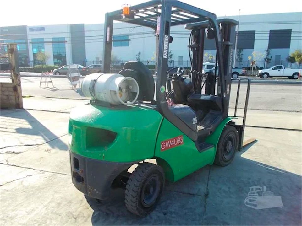 KOMATSU FG25T-16