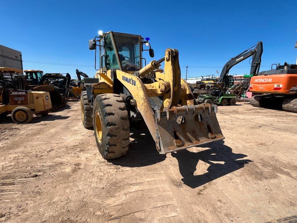 Komatsu WA320-6