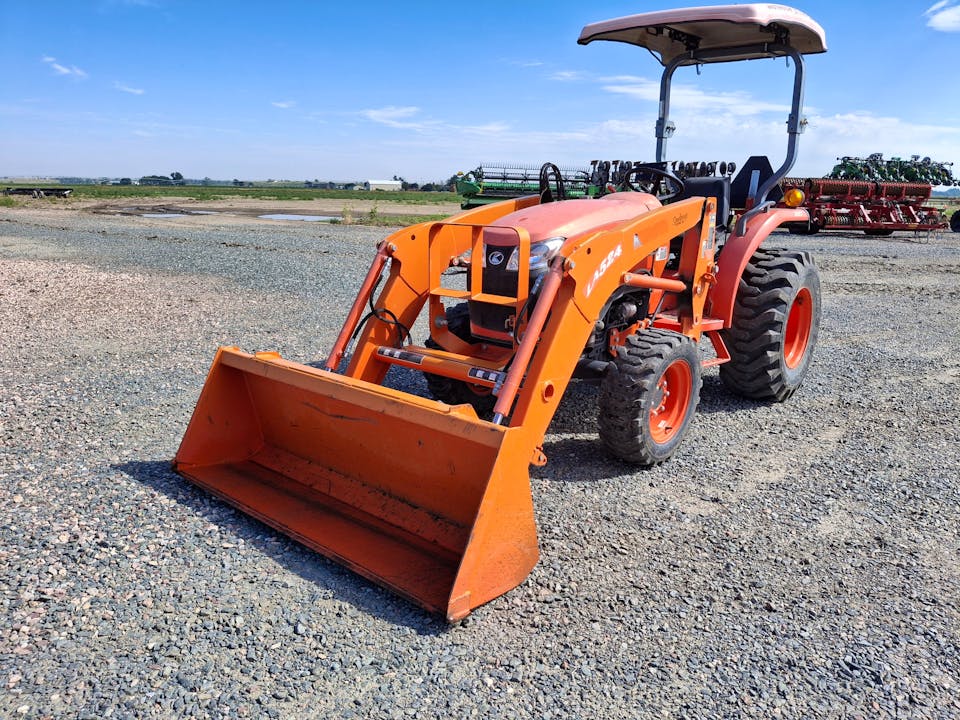 Kubota L3800