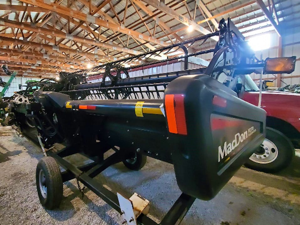 MACDON FD70