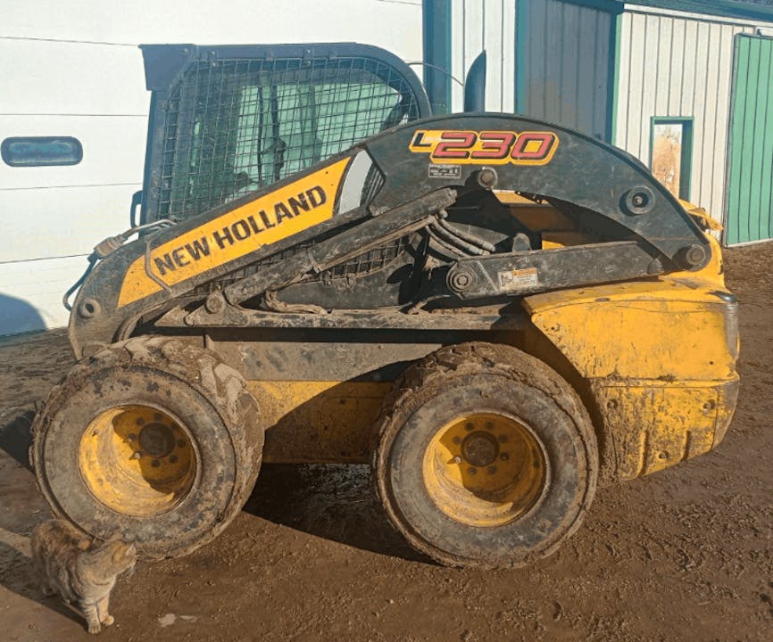 NEW HOLLAND L230