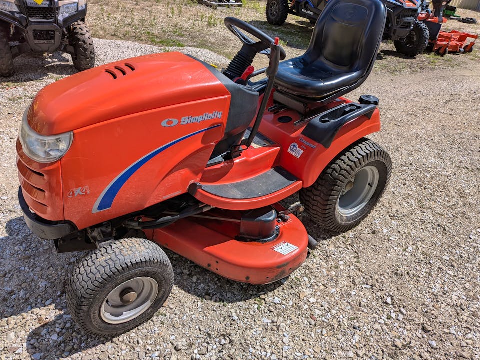 Simplicity Conquest 23