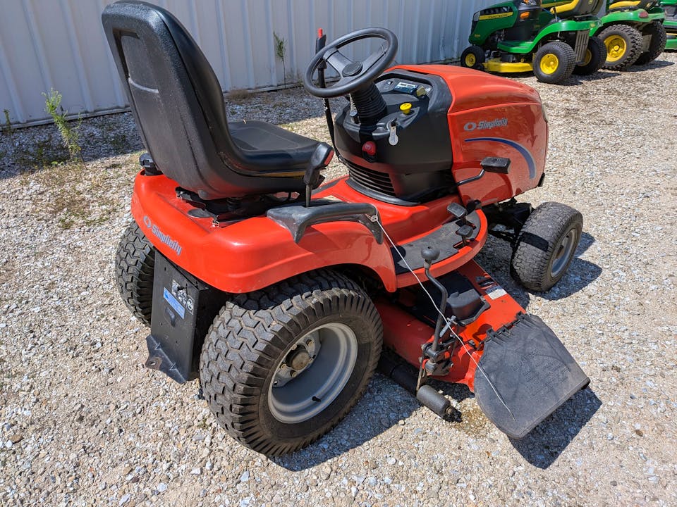 Simplicity Conquest 23