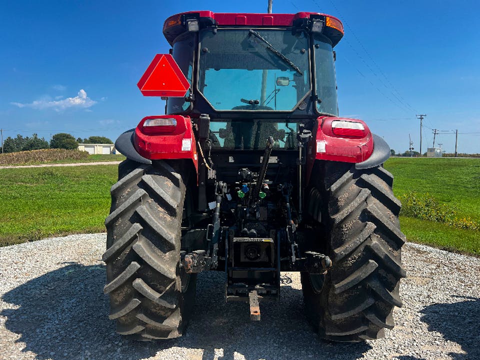 CASE IH FARMALL 105C
