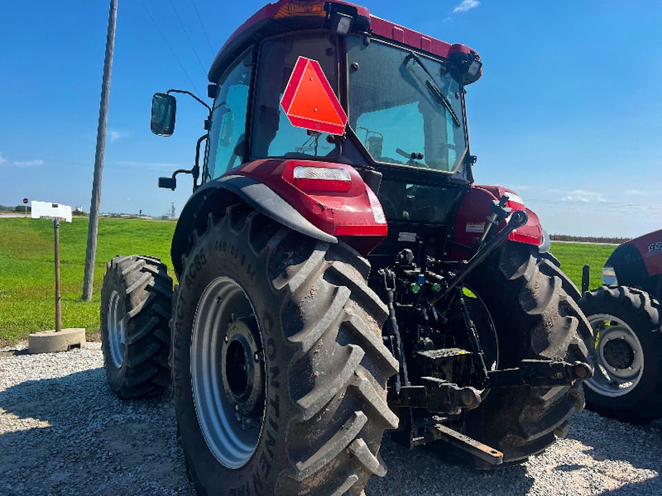 CASE IH FARMALL 105C