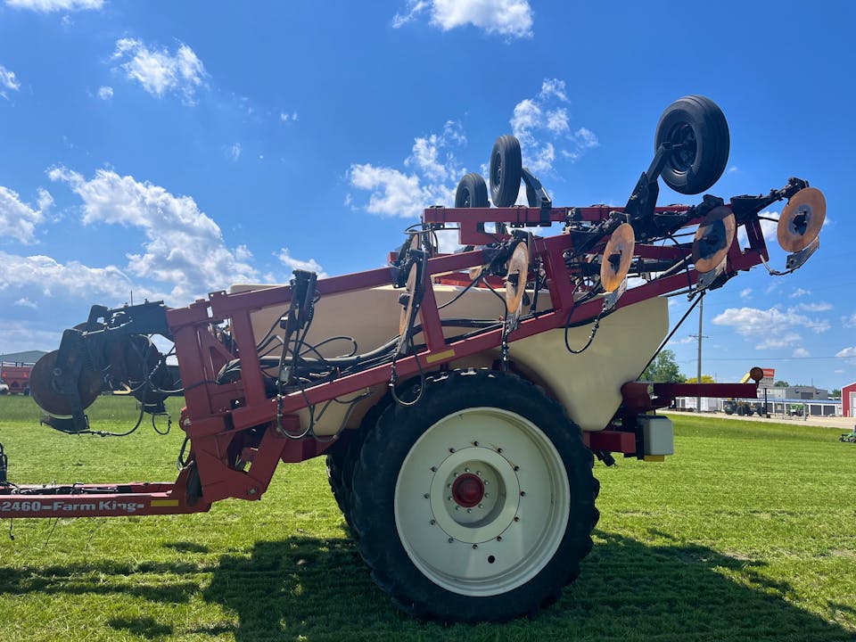 Farm King 2460