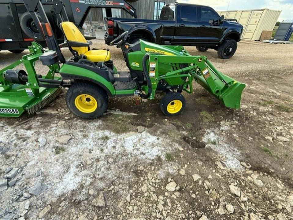 John Deere 1025R