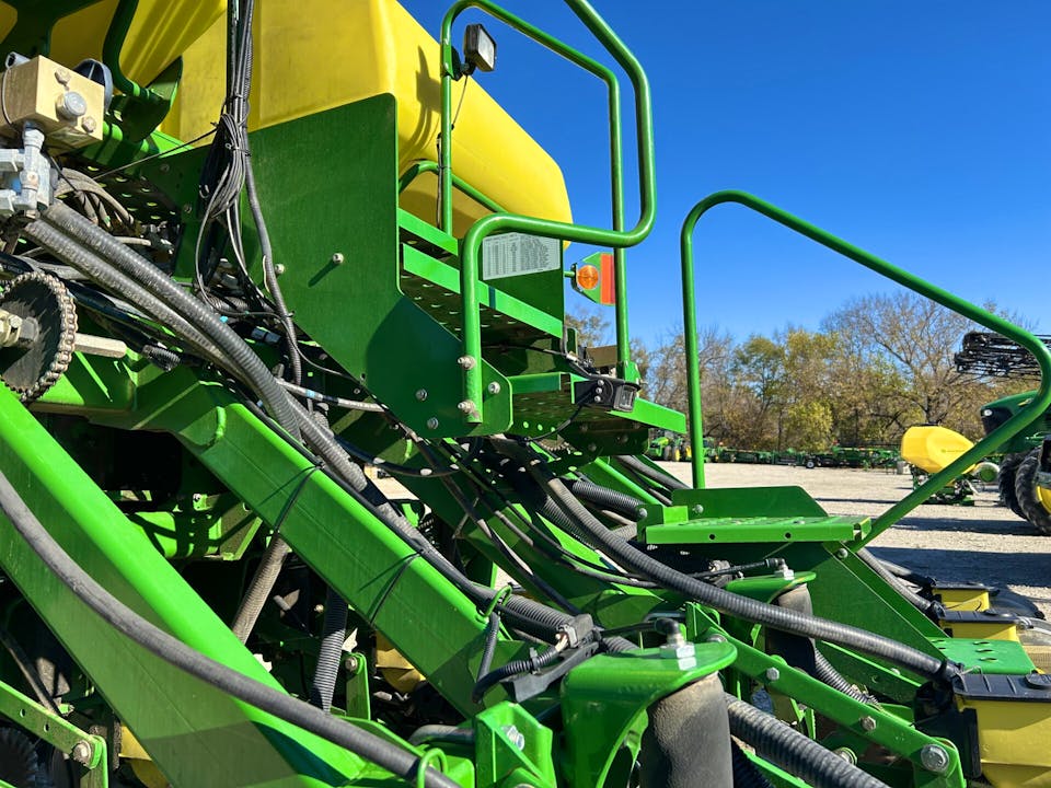 John Deere 1790