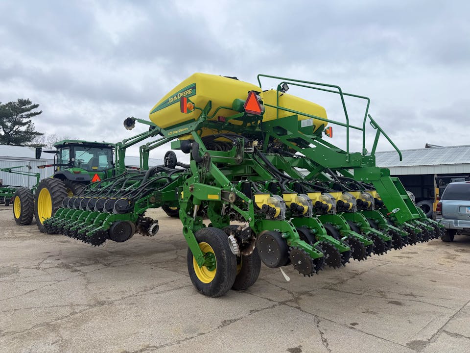 John Deere 1790