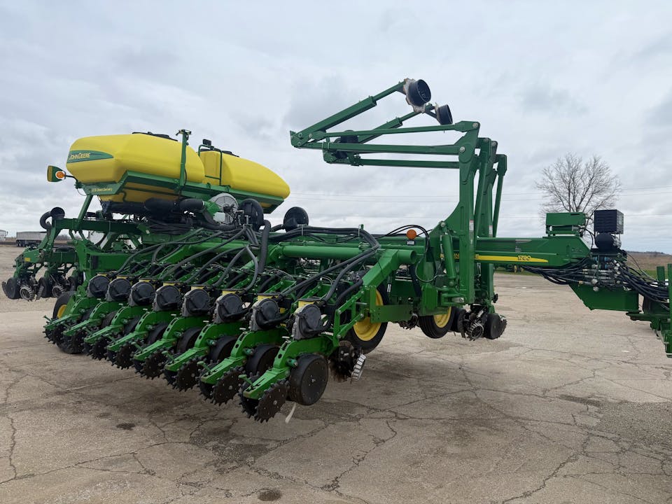John Deere 1790