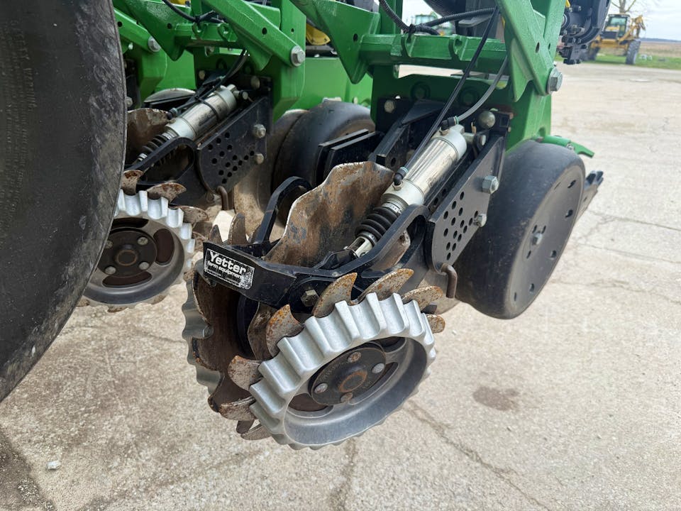 John Deere 1790