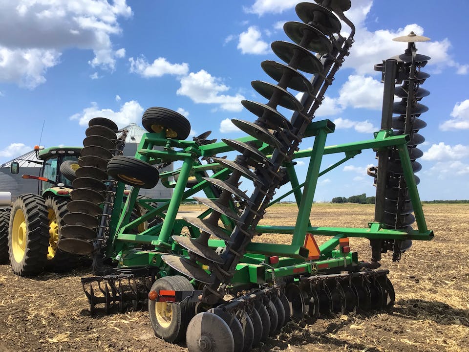 John Deere 2623
