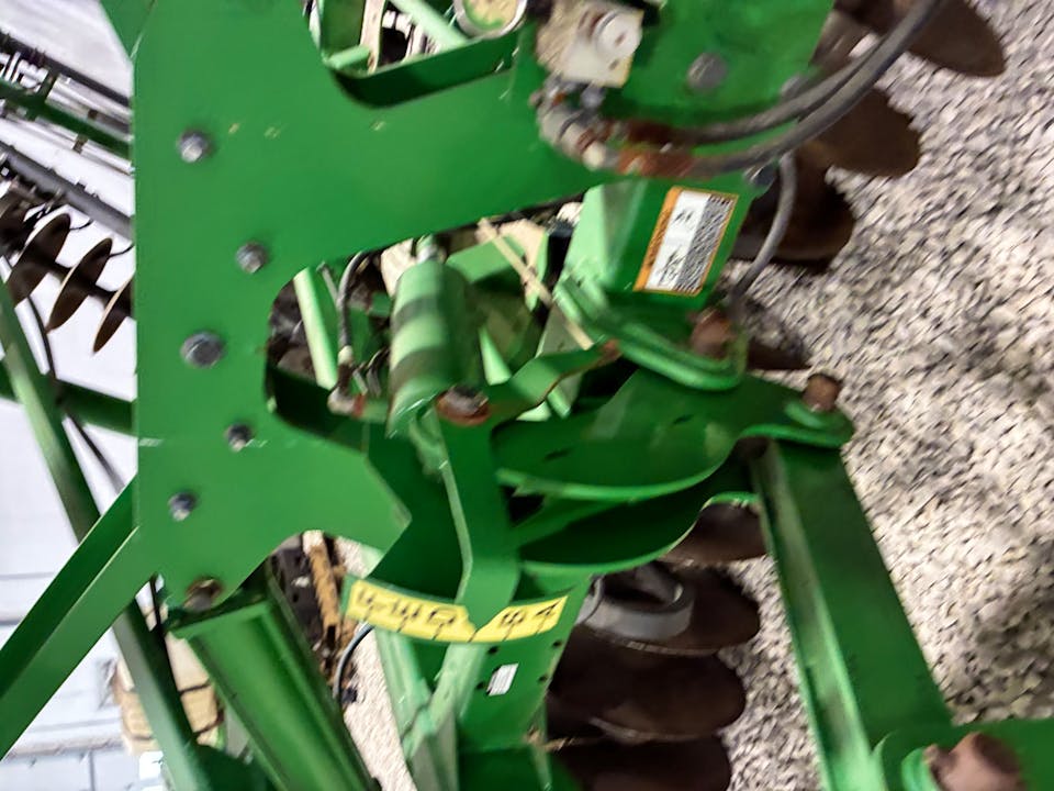 John Deere 2623
