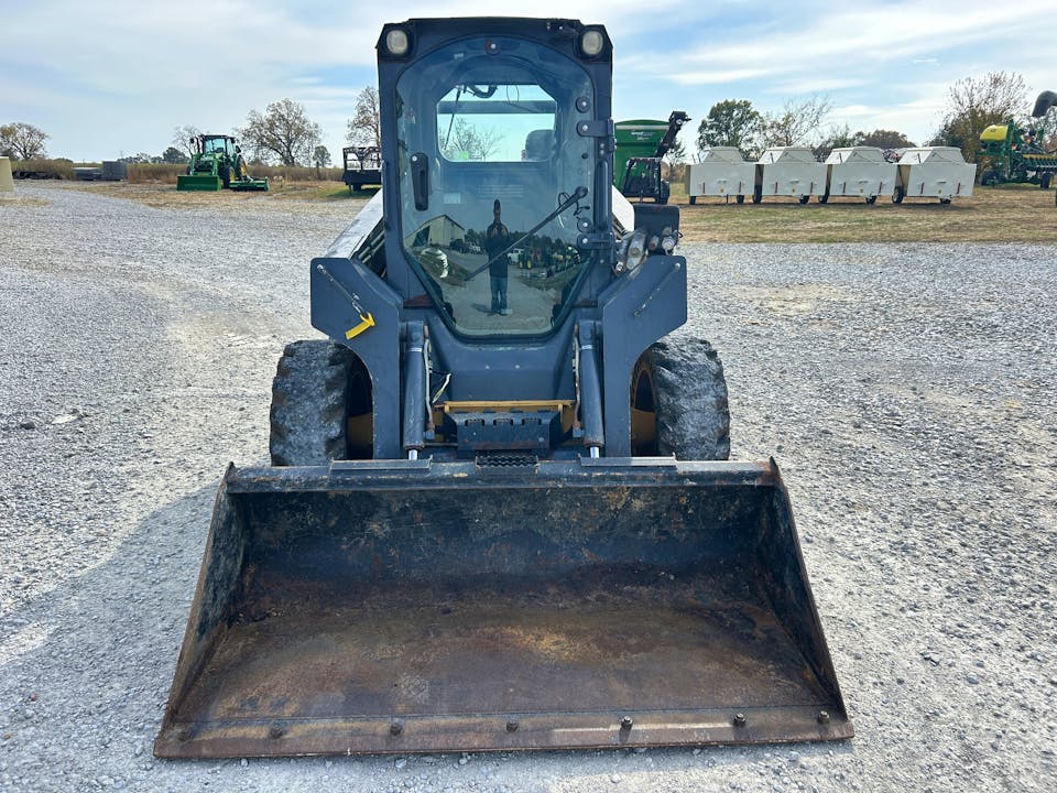 John Deere 320D