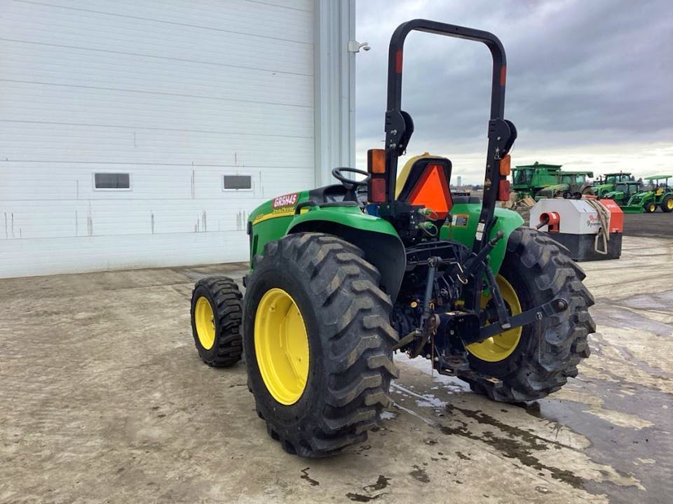 John Deere 4320