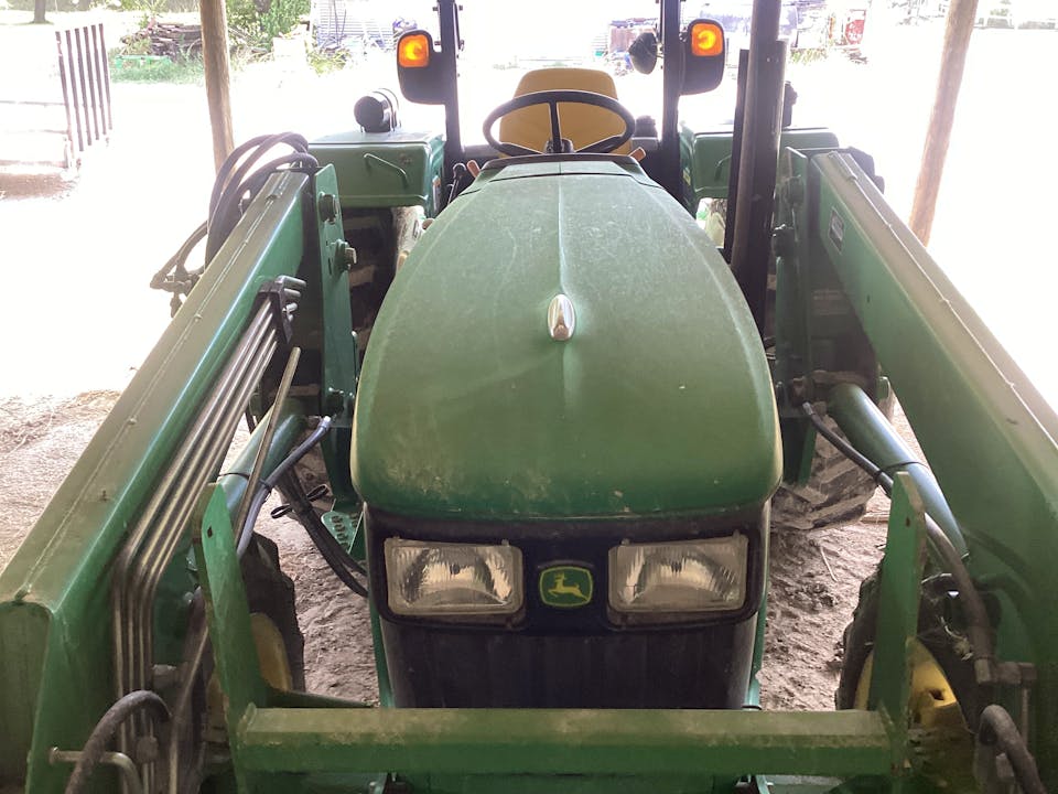 John Deere 5065E