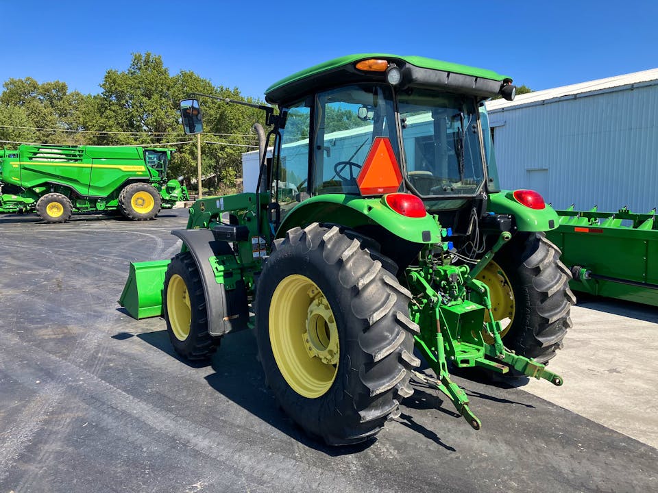John Deere 5083E