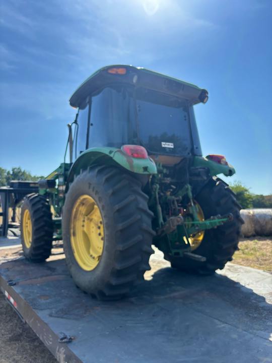 John Deere 5083E